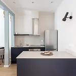 Premium 1 - 2 Bedroom Design Near Merce Square Barcelone