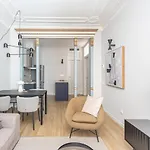 Premium 1 - 2 Bedroom Design Near Merce Square *