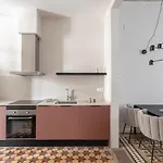 Premium 1 - 2 Bedroom Design Near Merce Square