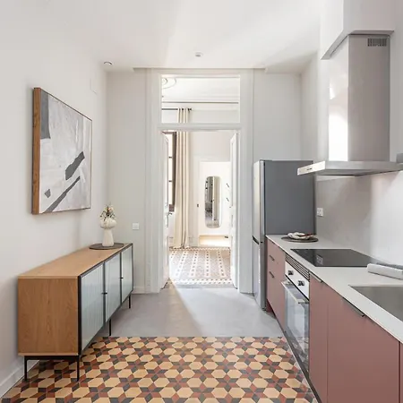 Premium 1 - 2 Bedroom Design Near Merce Square * Barcelona