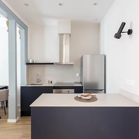 Premium 1 - 2 Bedroom Design Near Merce Square Barcelona