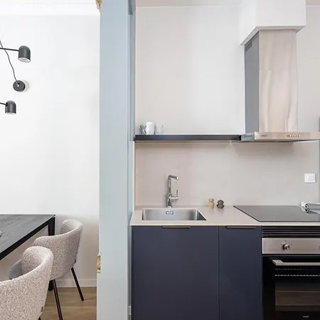Premium 1 - 2 Bedroom Design Near Merce Square * Barcelona