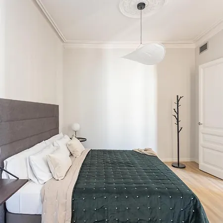 Apartament Premium 1 - 2 Bedroom Design Near Merce Square