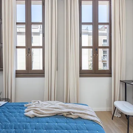 Appartement Premium 1 - 2 Bedroom Design Near Merce Square