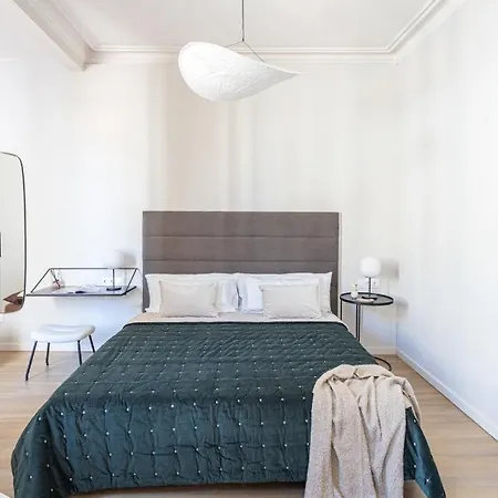 Premium 1 - 2 Bedroom Design Near Merce Square * Barcelona