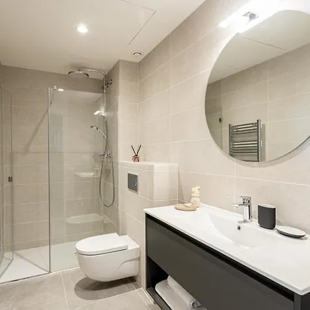 Premium 1 - 2 Bedroom Design Near Merce Square * Barcelona
